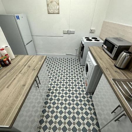 Spectacular 2 Bedroom On Tower Bridge London Bagian luar foto